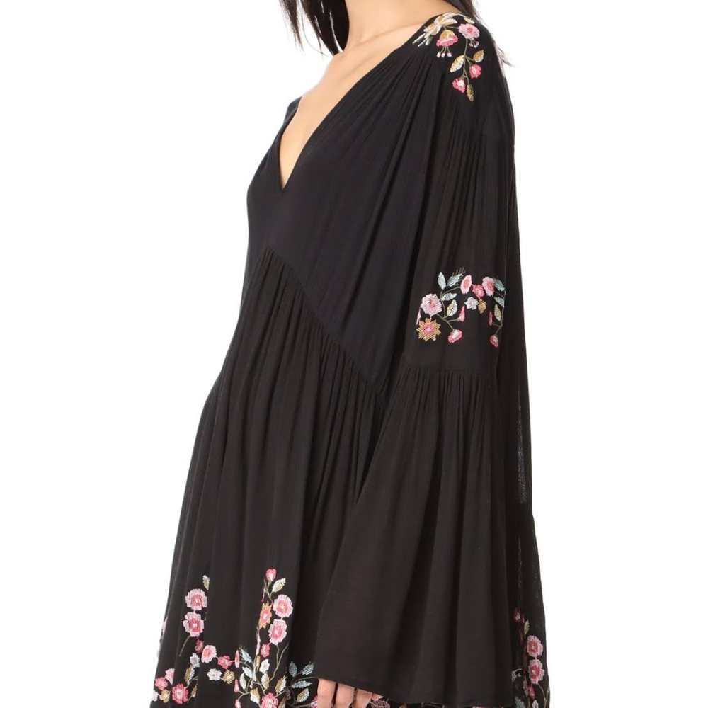 *SOLD* Free People Te Amo Embroidered Boho Dress M